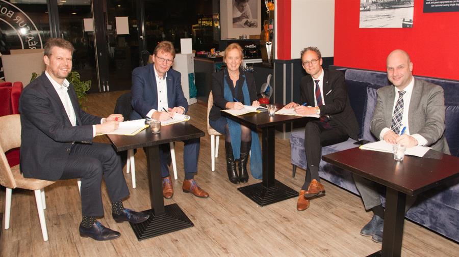 Bericht Samenwerking detailhandel gemeenten Midden-Holland ondertekend bekijken